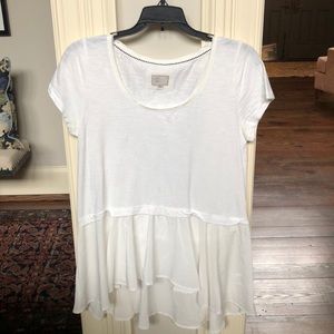 White T with satin ruffled bottom